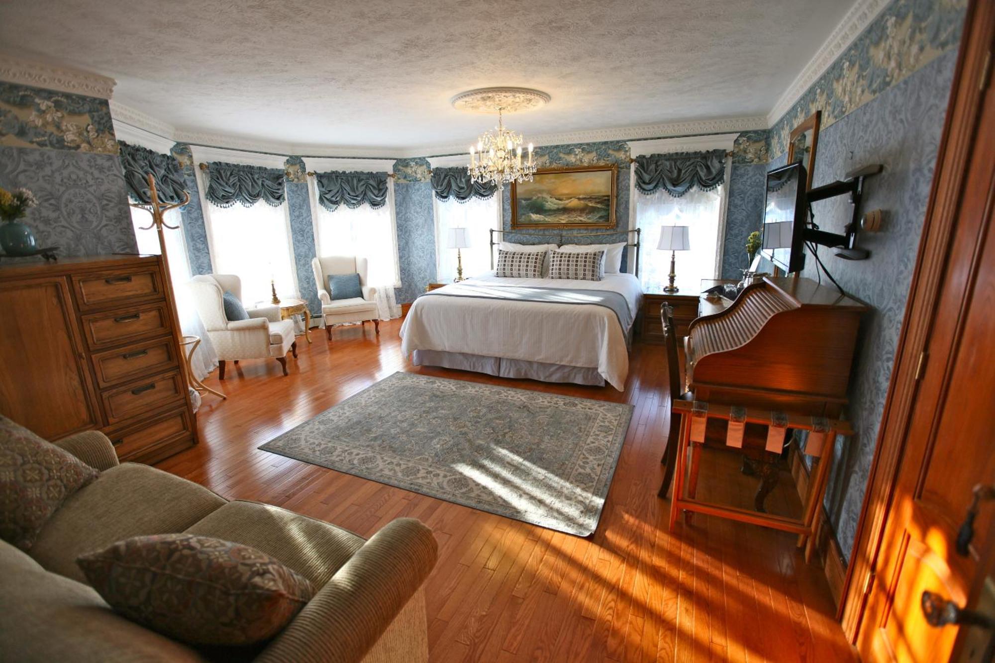 Twin Peaks B&B Mindemoya Room photo
